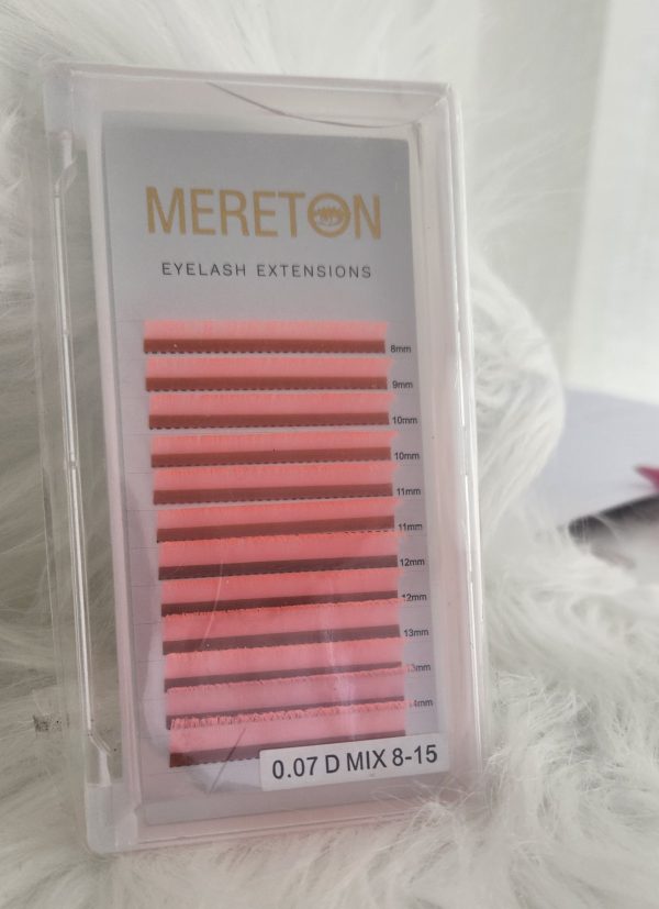 Mereton Colour Lash Extensions